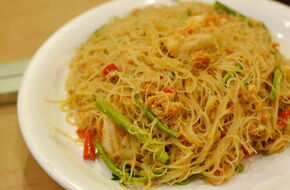 Danie z makaronem vermicelli