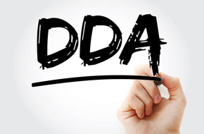 Napis DDA
