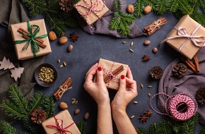 Pakowanie prezentów na święta zero waste