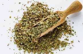 Suszone liście oregano