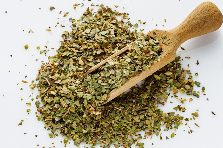 Suszone liście oregano