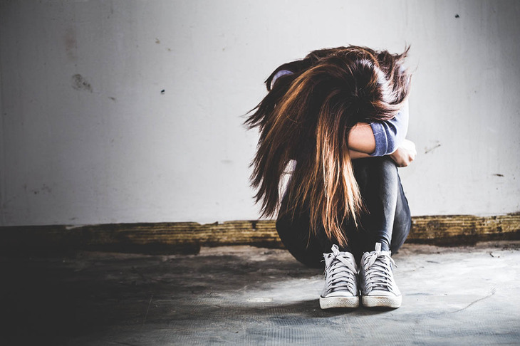 Nastolatka cierpiąca na ADHD